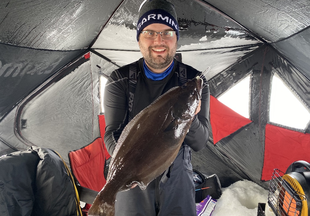 Pêche blanche sur le Fjord vs un Leurre d'exception !